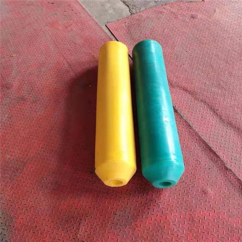 水上杂物隔离新选择 塑料拦污浮筒厂家直销，泳池新型材料引领行业变革